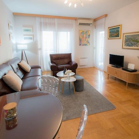 City Nest Apartment Podgorica Luaran gambar