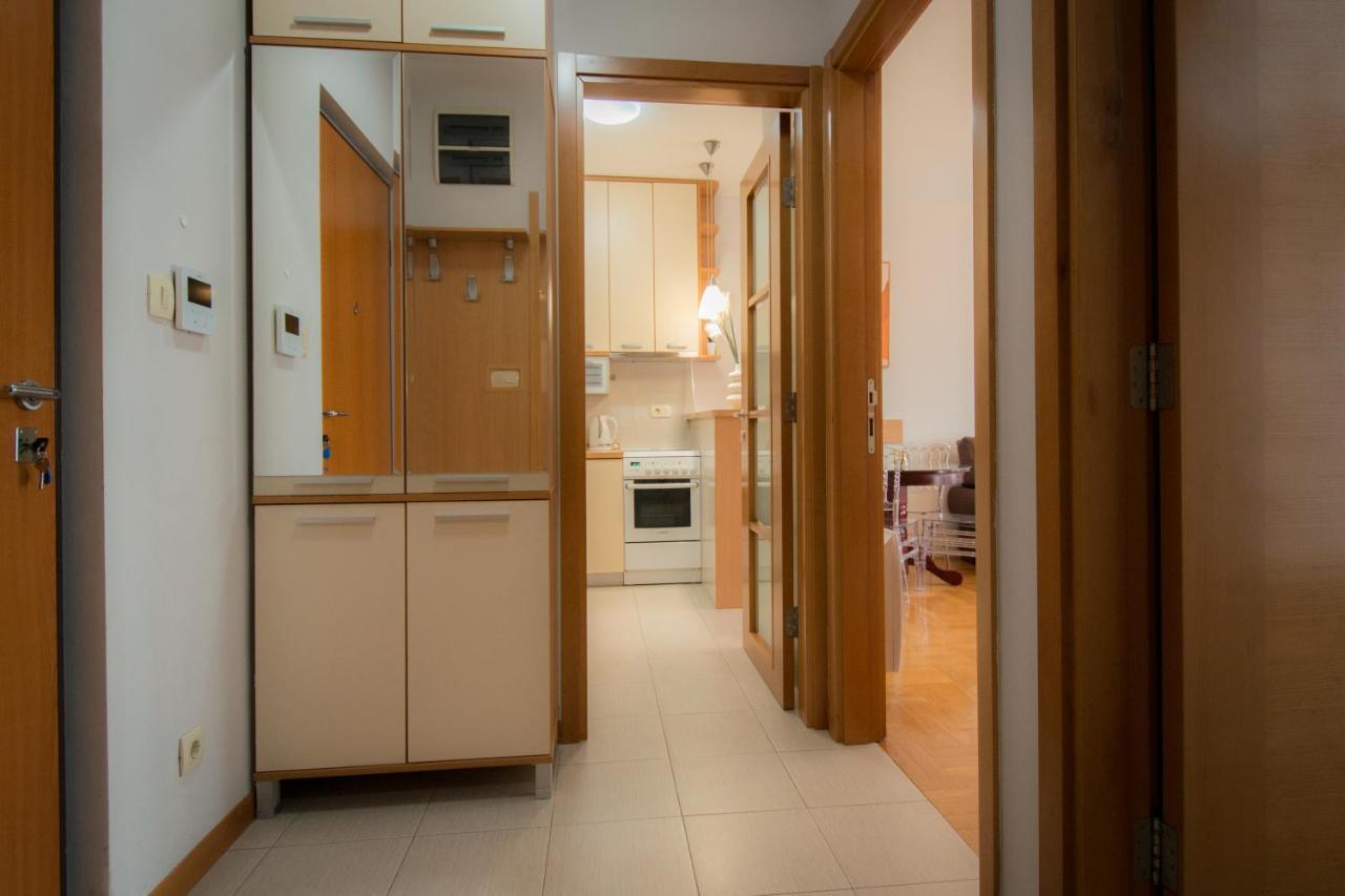 City Nest Apartment Podgorica Luaran gambar