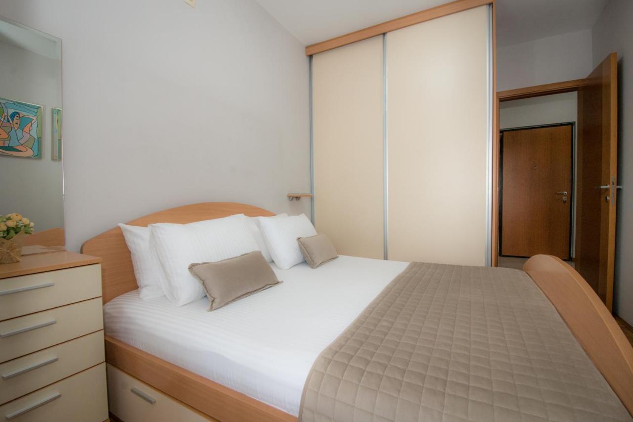 City Nest Apartment Podgorica Luaran gambar